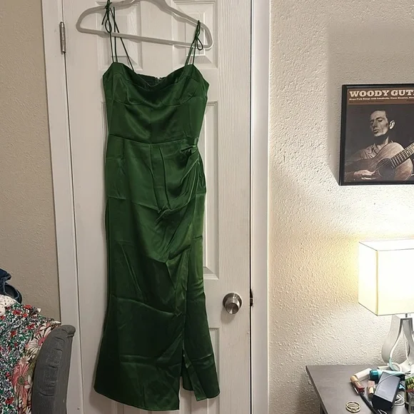 Marguerite silk dress — reformation — palm green — size 8 - Picture 10 of 13